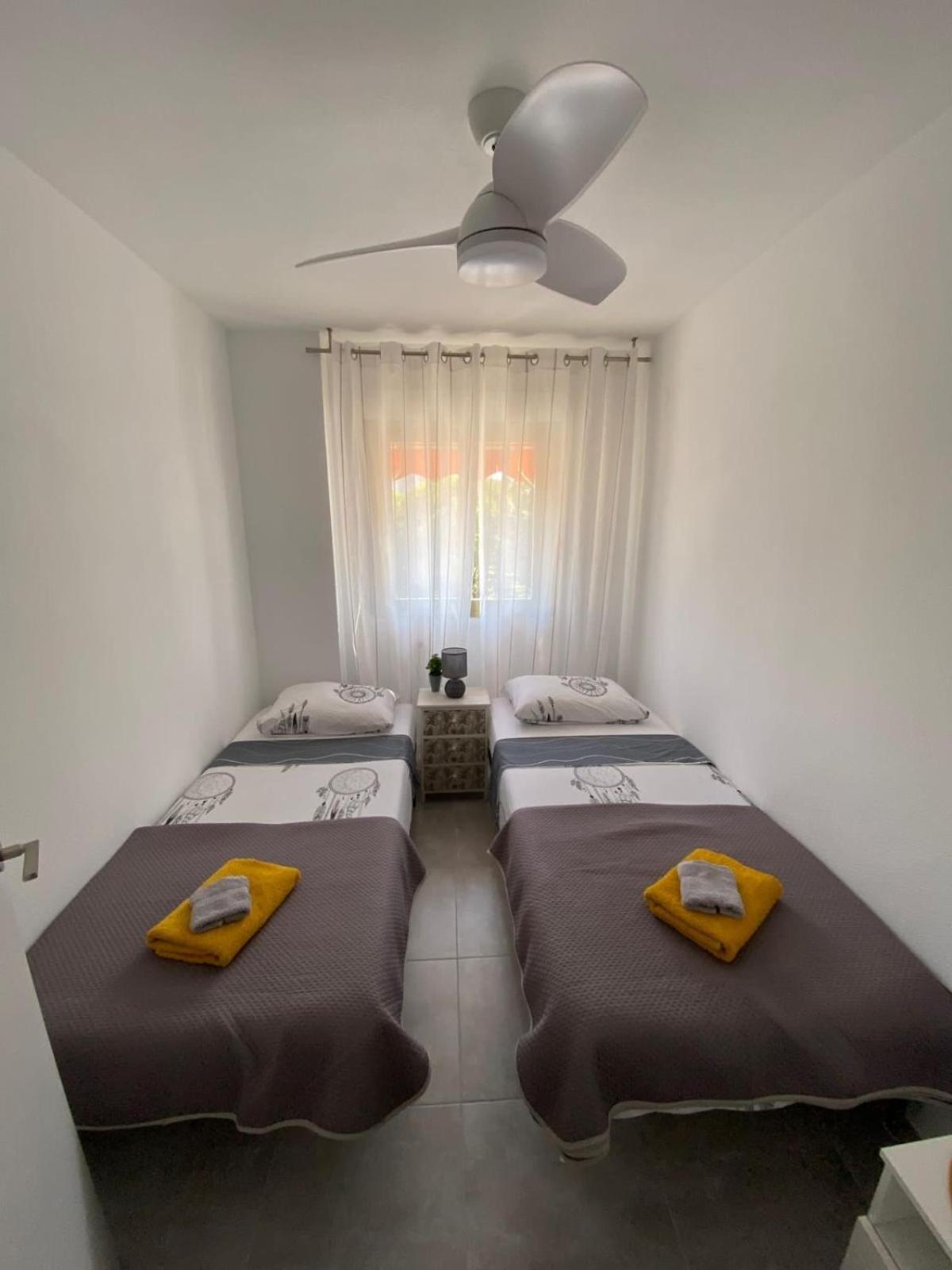 Apartamento PARADISE Solo Familias Gandía Esterno foto