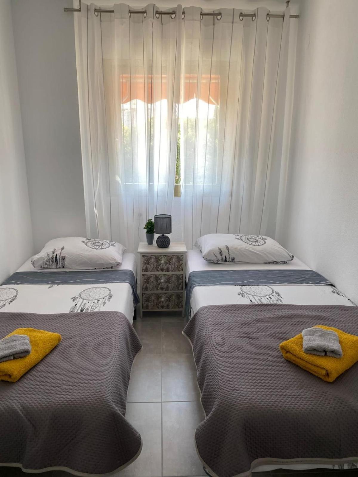 Apartamento PARADISE Solo Familias Gandía Esterno foto